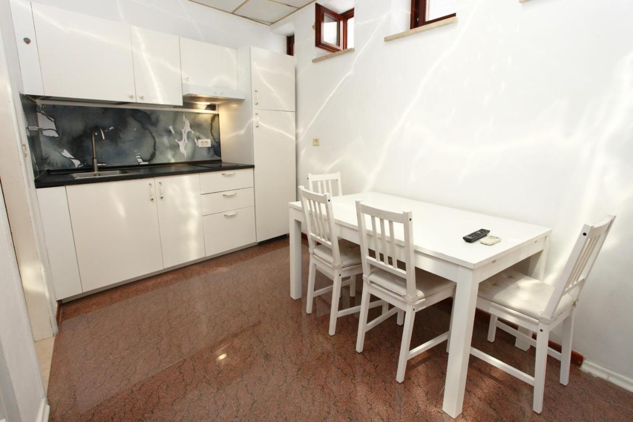 Koper Central King Studio Samo エクステリア 写真