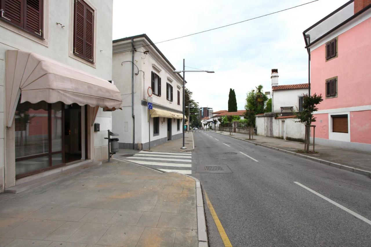 Koper Central King Studio Samo エクステリア 写真